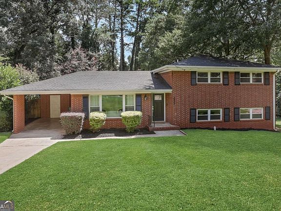 4th image of 2982 Valley Ridge Dr