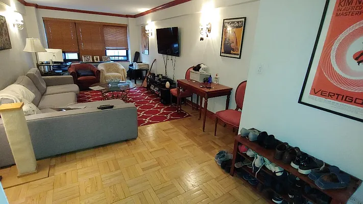 Rented by Weichert Manhattan Midtown | media 9