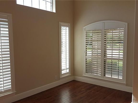2nd image of 4620 Quiet Cir