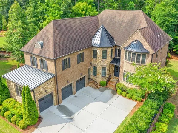 215 Penrith Pl, Sandy Springs, GA 30350