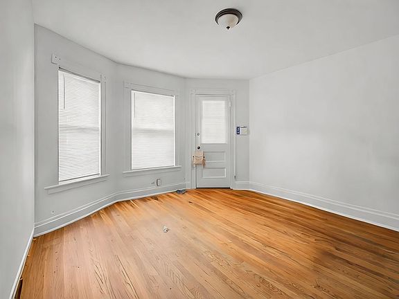 5th image of 373 Wood Ave Floor 1