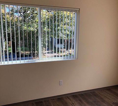 4th image of 280 Foch St #280