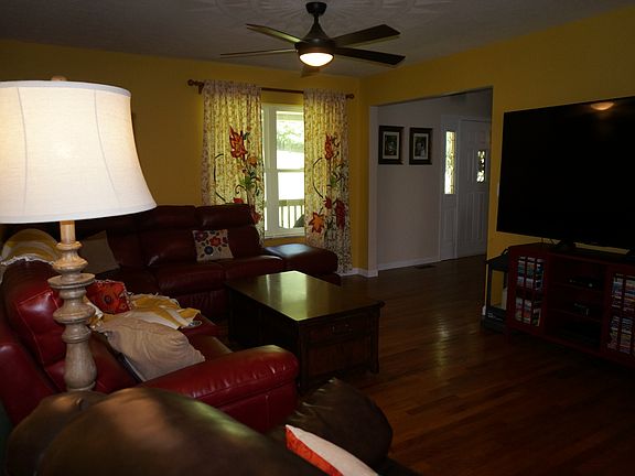 4th image of 3010 Hillpoint Dr