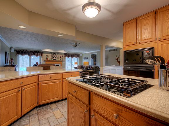 2nd image of 60185 Deer Creek Dr