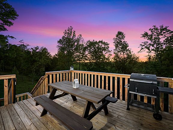 2nd image of 554 Skyview Dr