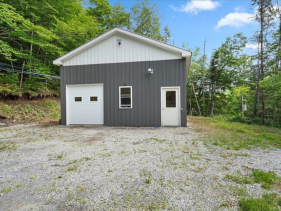 4th image of 1822 Woodchuck Hollow Road