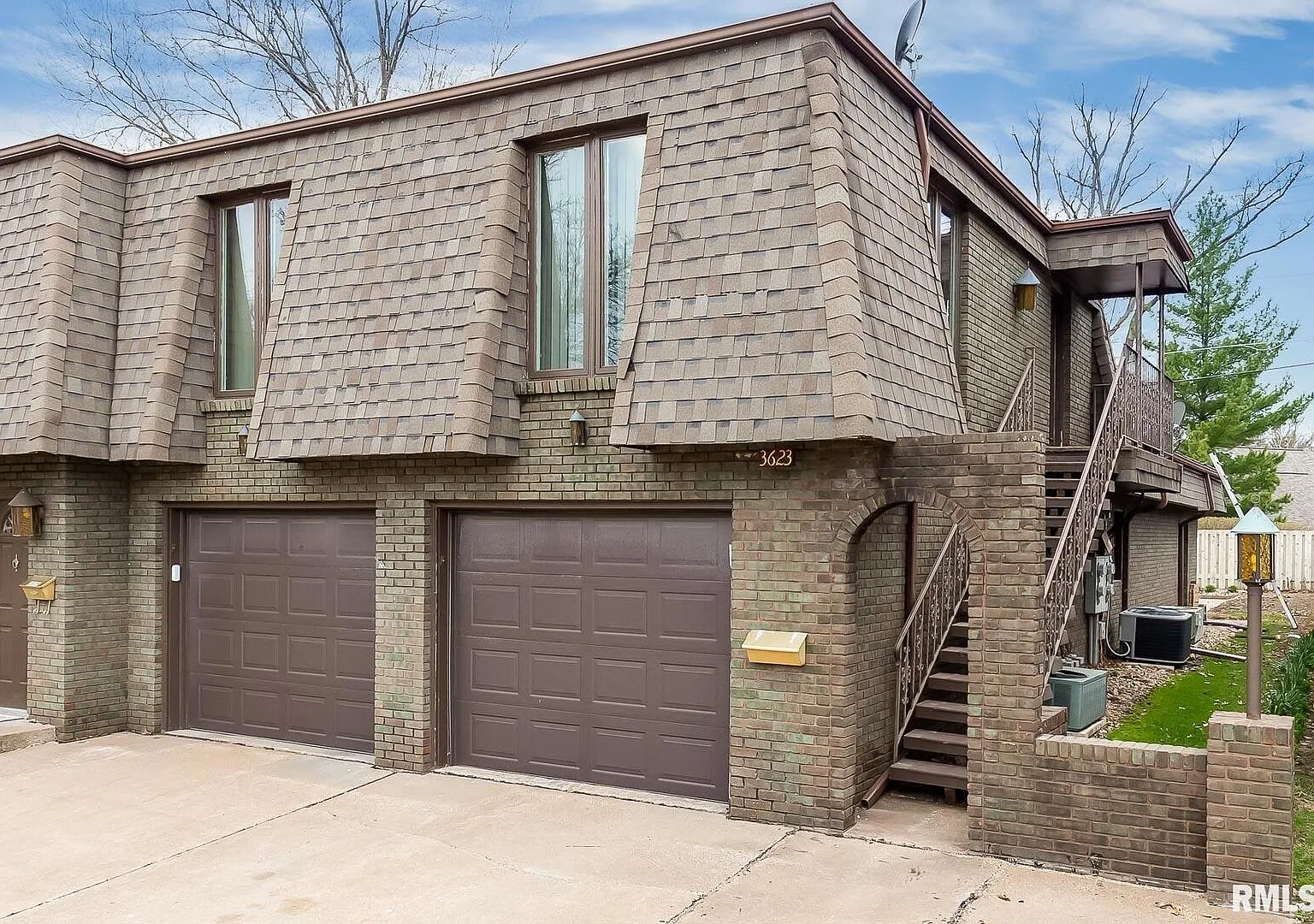 4 bed, 1940 sqft, $2,750 — Photo 2