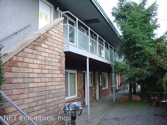 5th image of 2600 NE 125th St APT 6