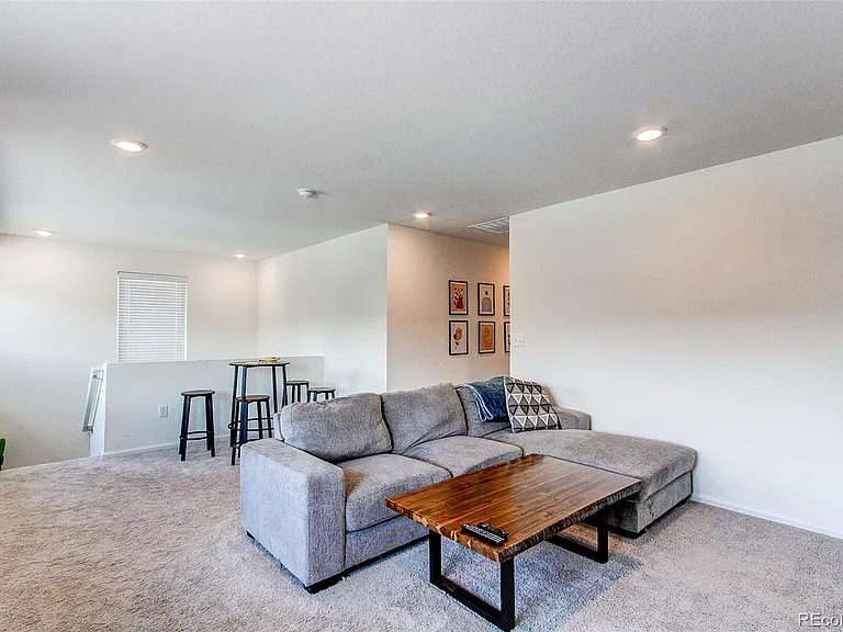 564 Felicity Loop — Photo 24