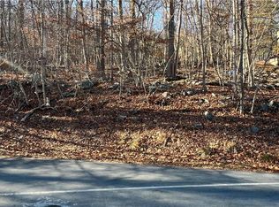 2385 Decker Rd, Bushkill, PA 18324