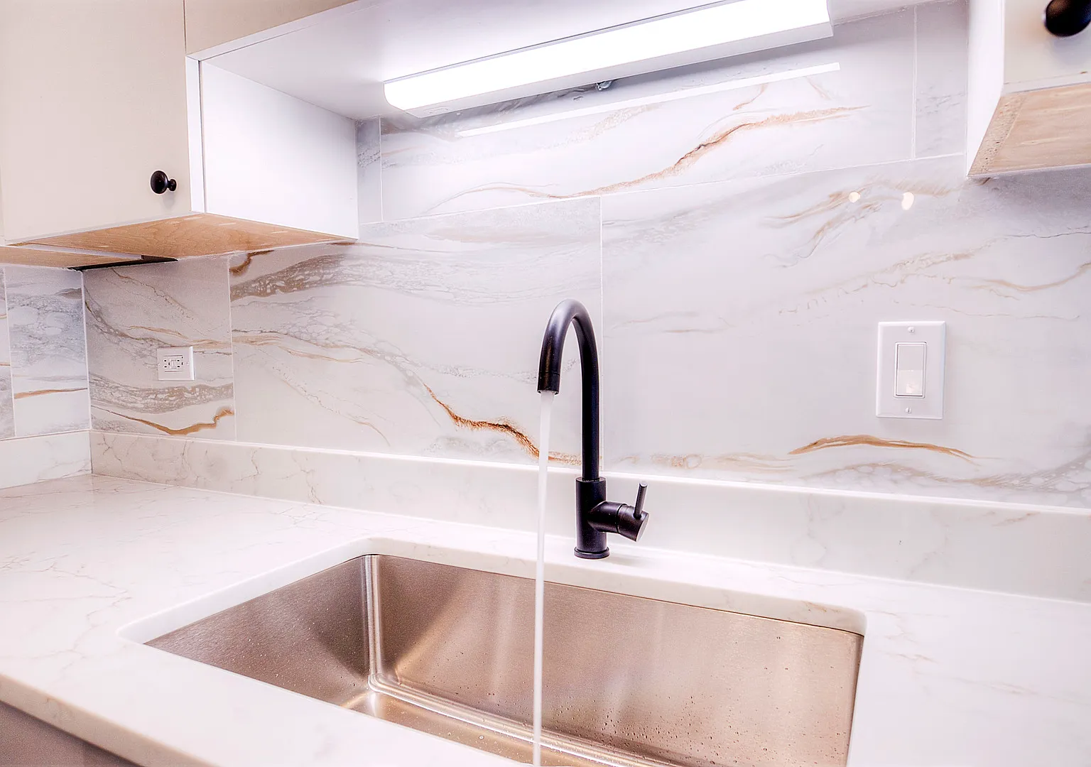 2 bed, 750 sqft, $1,800 — Photo 4