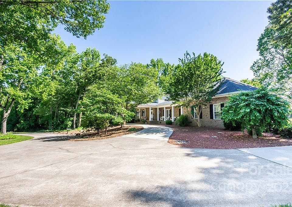 210 Airpark Dr, Mooresville, NC 28115 Zillow