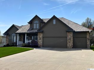 2426 S 191st Cir, Omaha, NE 68130