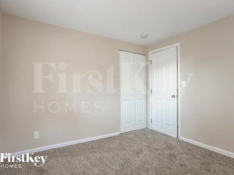 529 Apache Ave — Photo 11