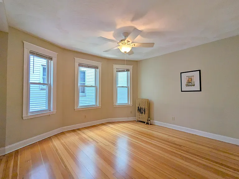 75 Conwell Ave #3 — Photo 10