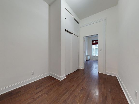 5th image of 515 E 87th St #1E