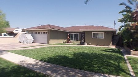 1st image of 4571 Clubhouse Dr
