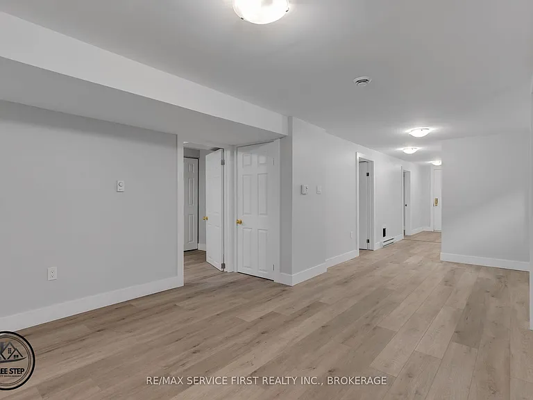9 Rockford Pl — Photo 15