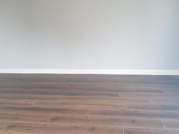 2nd image of 1037 N Centennial St
