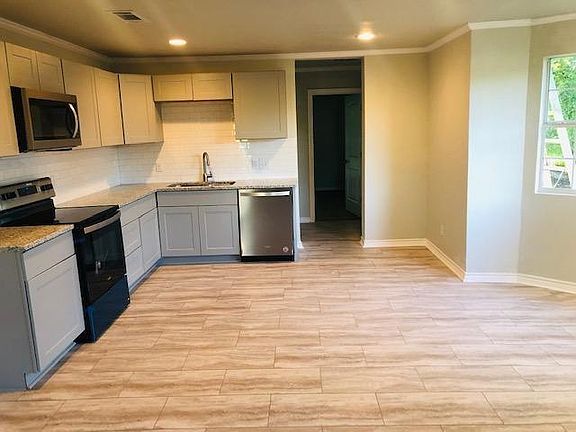 5th image of 2309 Fannin St