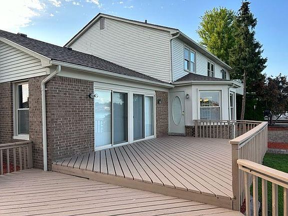 3rd image of 51150 Sandshores Dr
