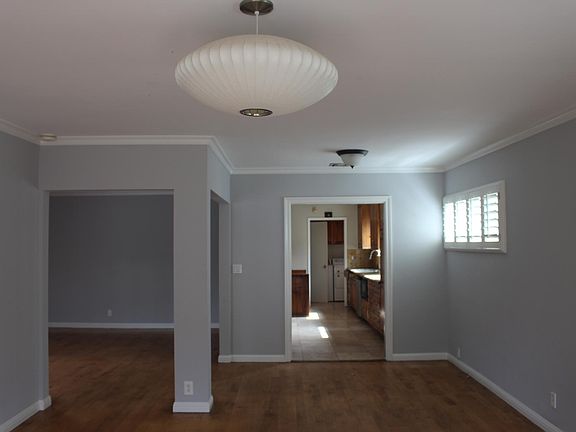 5th image of 12757 Kling St