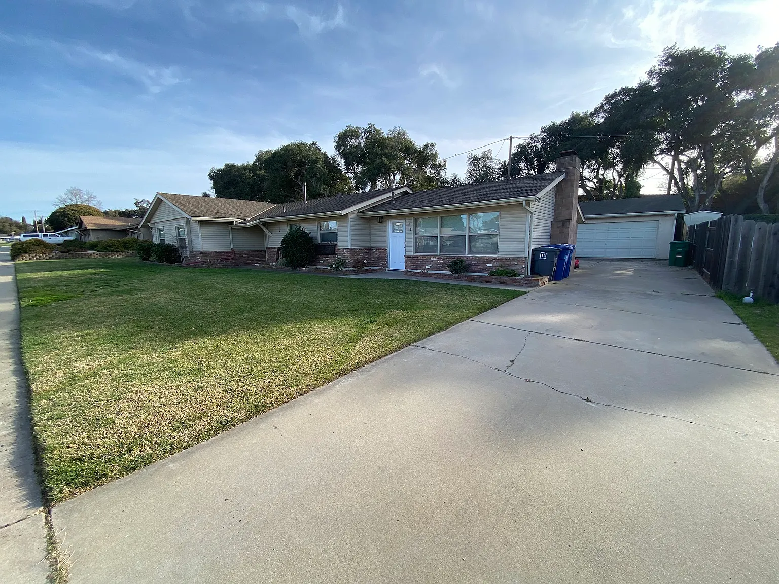 4 bed, 1973 sqft, $3,900 — Photo 3