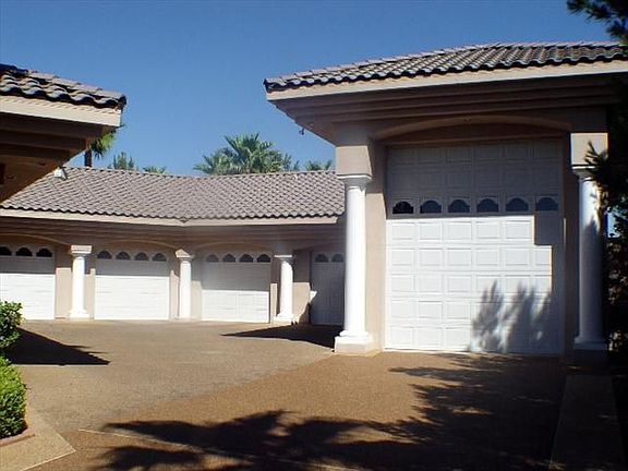 Nine Garages + RV Parking