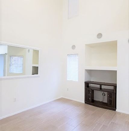 5th image of 2100 Jade Creek St #105-1