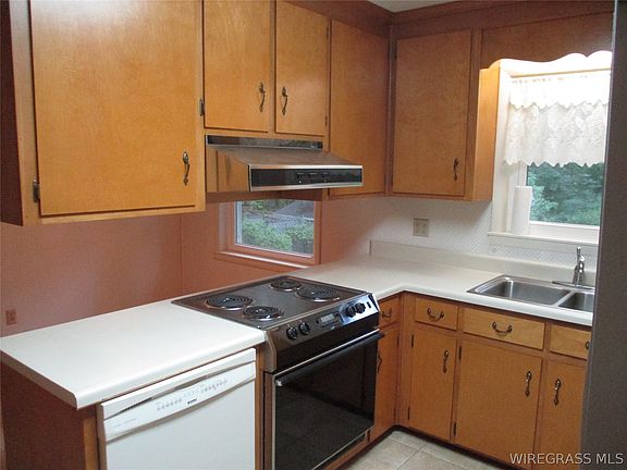 4th image of 173 Pinecrest Dr