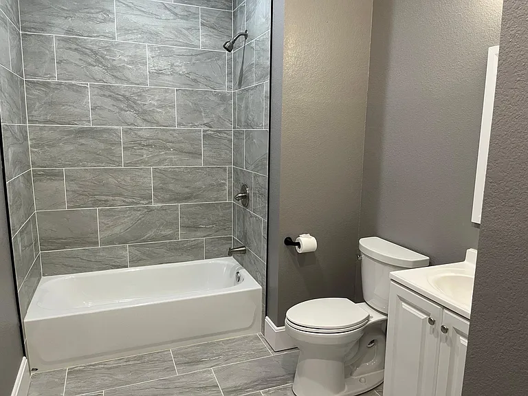 2401 Benton Blvd — Photo 30