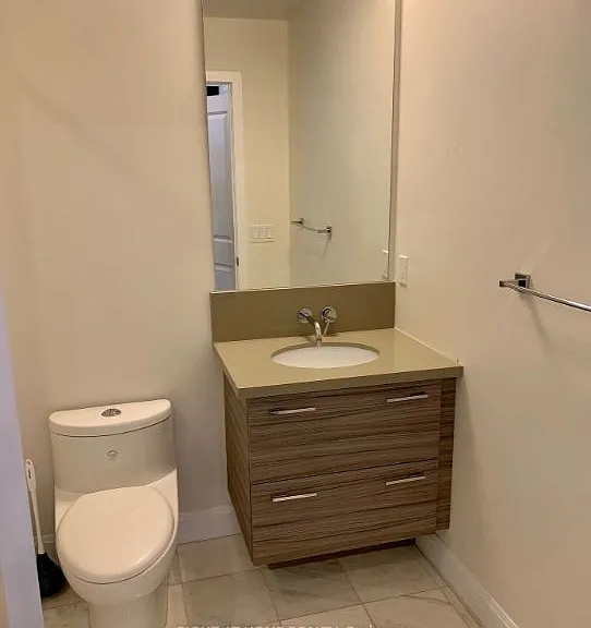 33 Shore Breeze Dr #405 — Photo 8