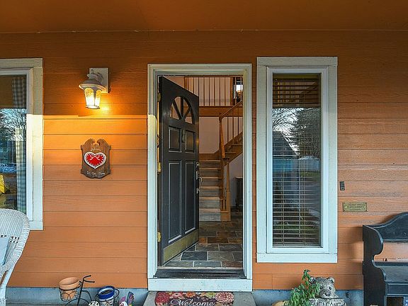 4th image of 1507 NE 160th Ave