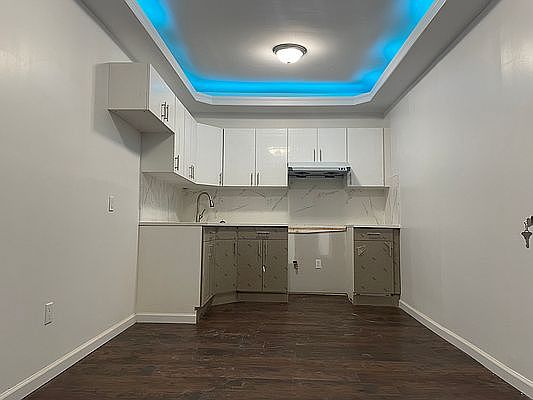 3rd image of 5211 35th St #2