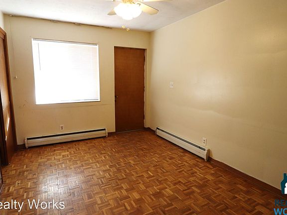 4th image of 1701 B St APT 8