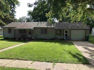 110 Short St, Hazleton, IA 50641