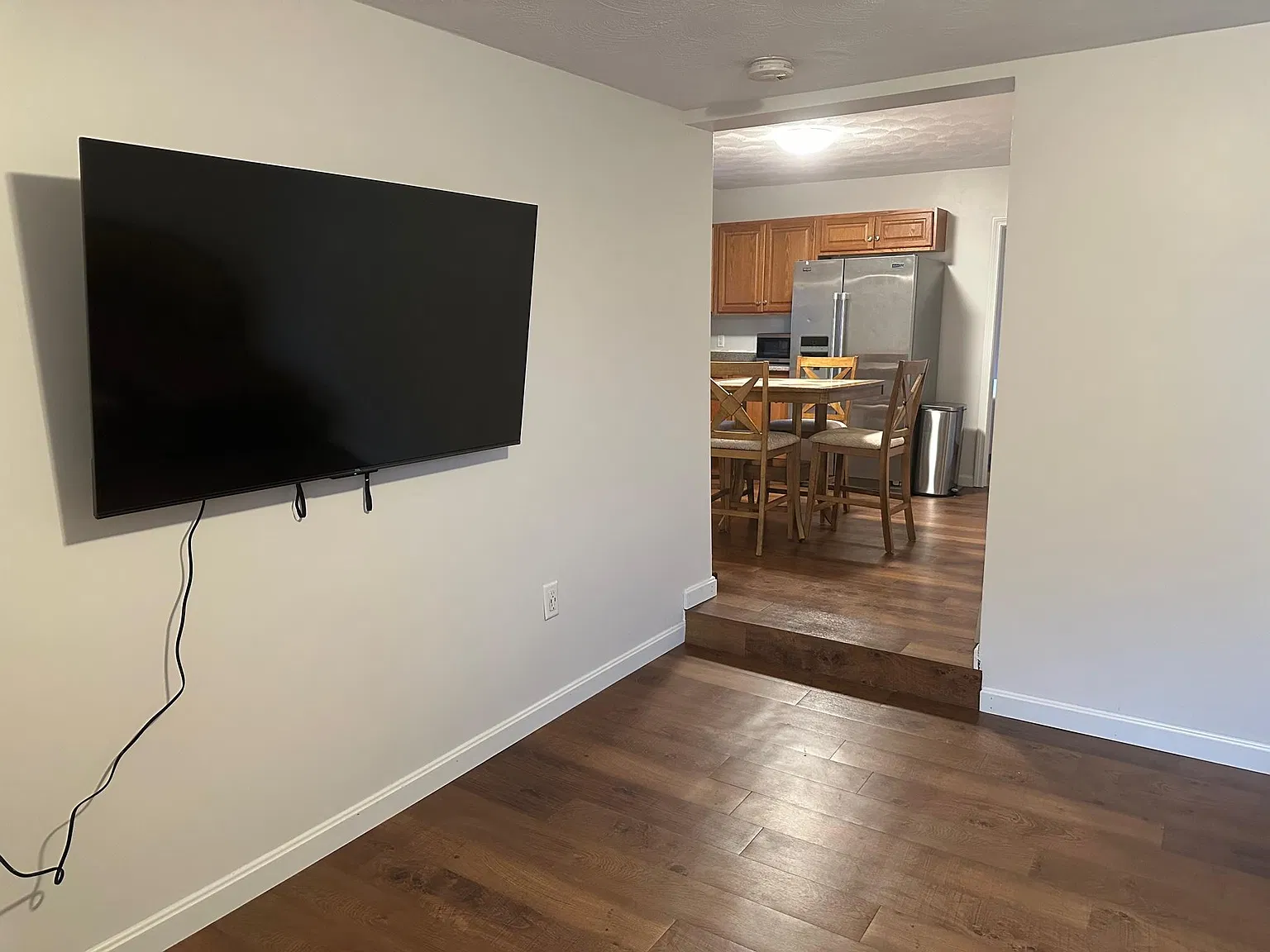 2 bed, 800 sqft, $2,350 — Photo 2