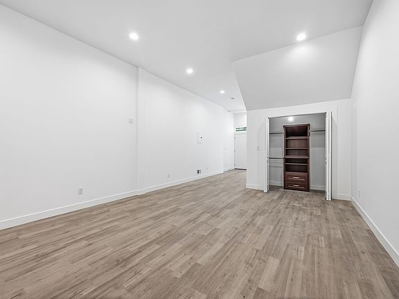 5th image of 1549 California St #A