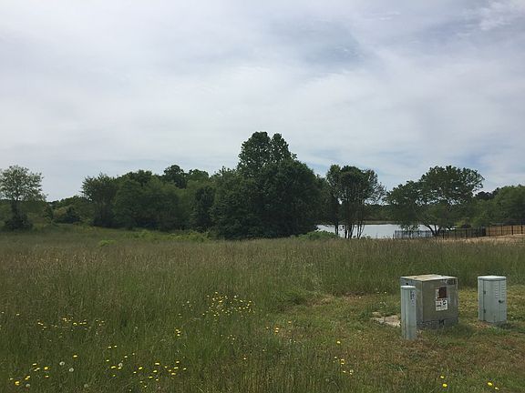 2nd image of 70 Walker Lake Dr