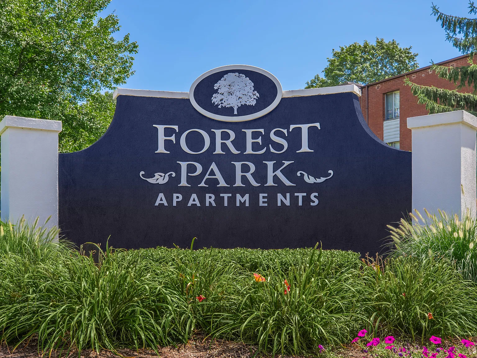 Forest Park Apartments — Photo 1