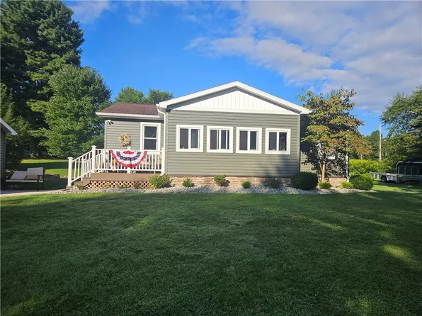 670 Cheyenne Trl, Mercer, PA 16137