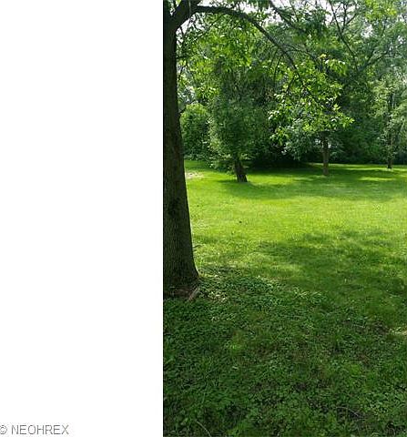 1st image of 464 Van Buren Ave