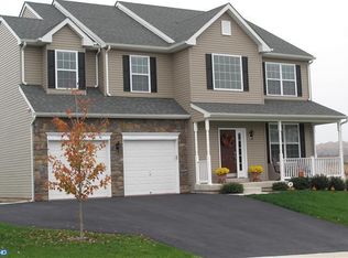 43 Green Meadow Ct, Royersford, PA 19468