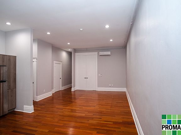 3rd image of 176 Front St #2A