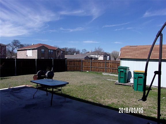 3rd image of 711 Lowe Dr
