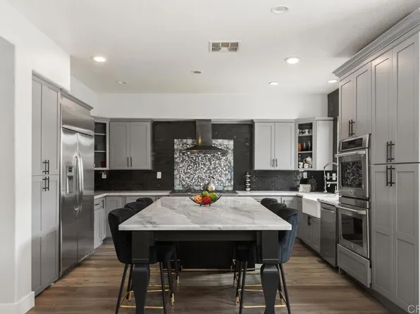 1531 Birmingham Dr, Perris, CA 92571