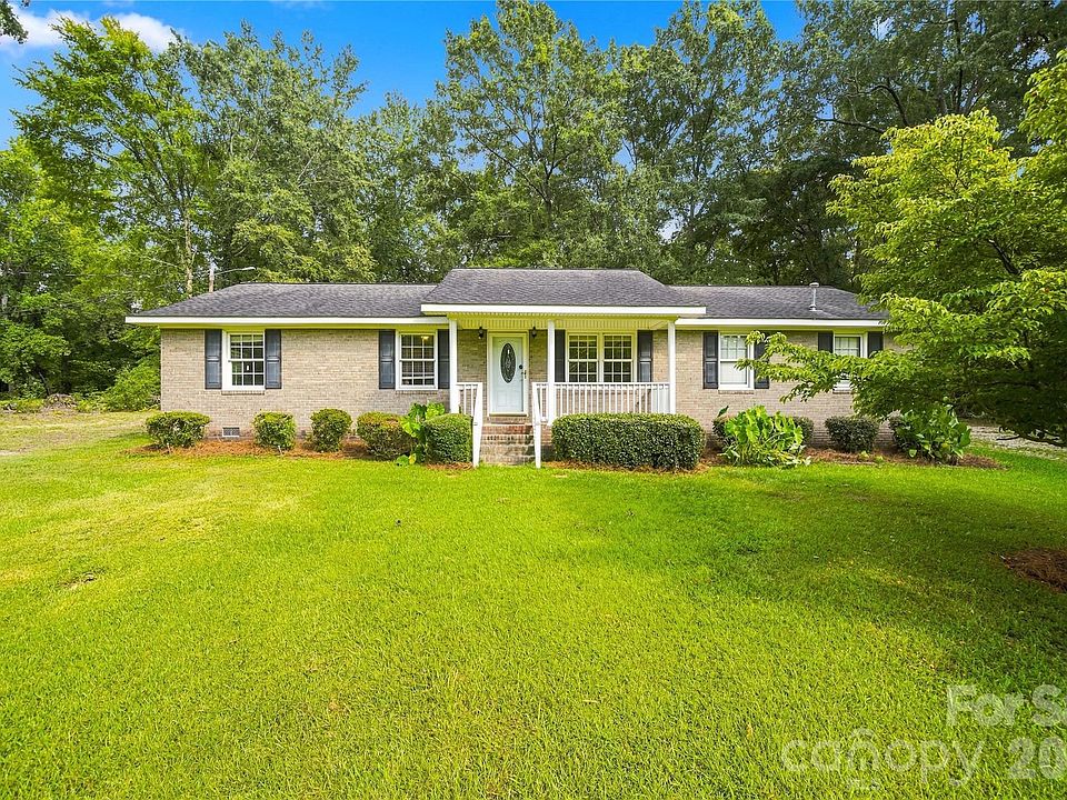 1st image of 556 Oakhaven Dr