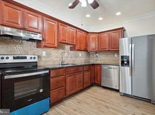 5 Maple St, Marcus Hook, PA 19061