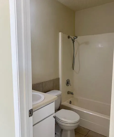 110 Verna Spur #A — Photo 5