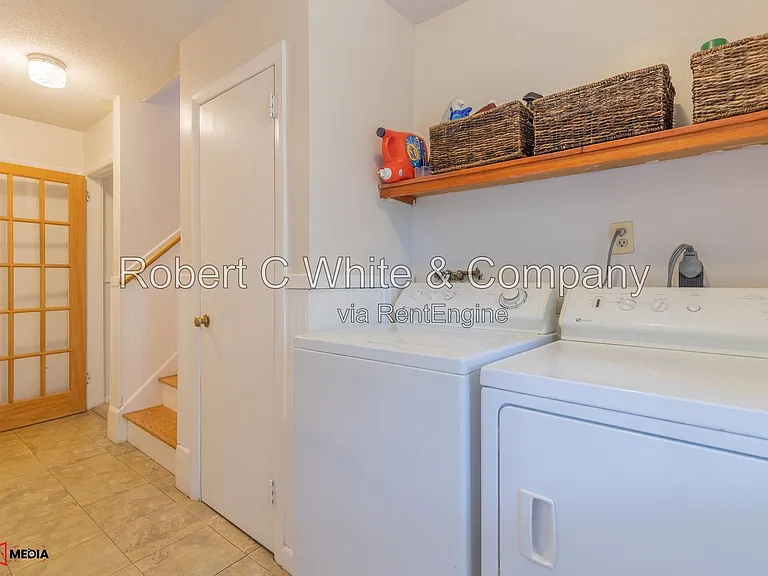 73 Montclair Dr — Photo 16